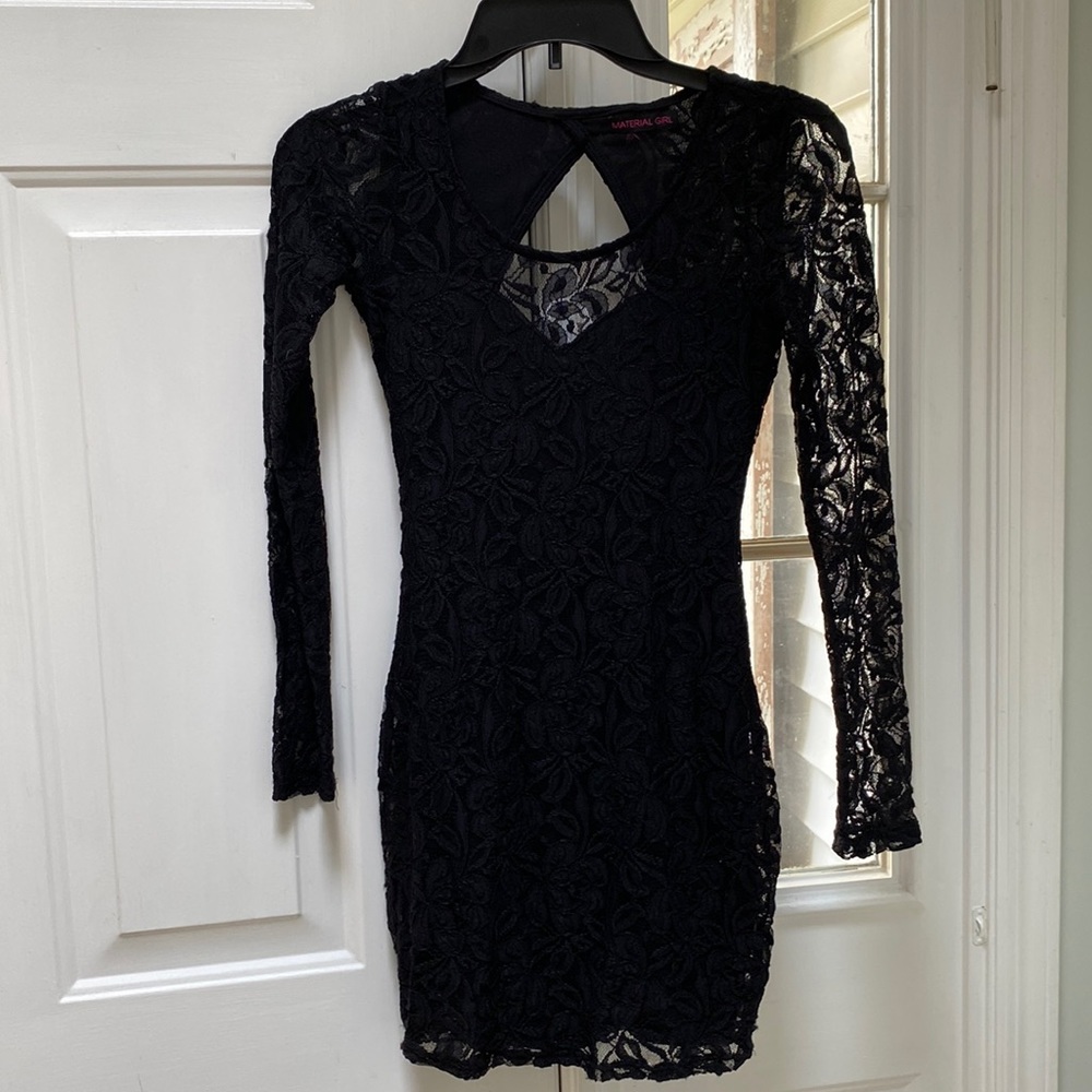 Little black dress.